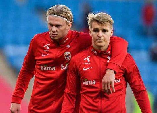 1648625817608022387.jpg 2.jpg